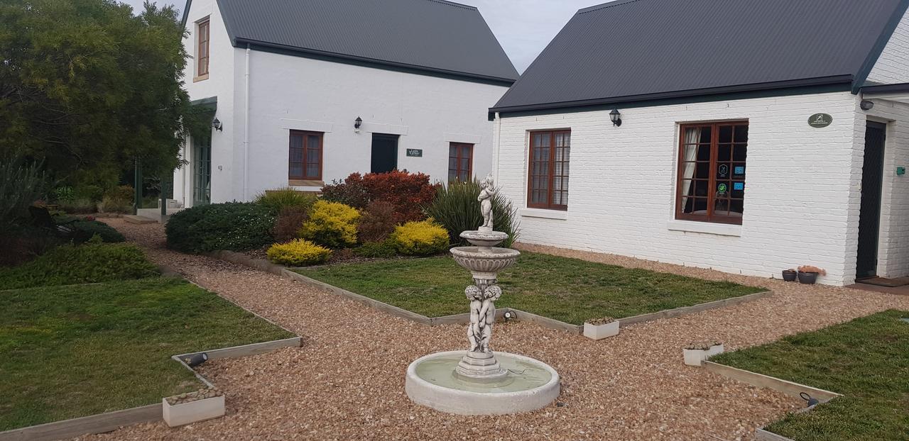 Barracks Guest house Richmond